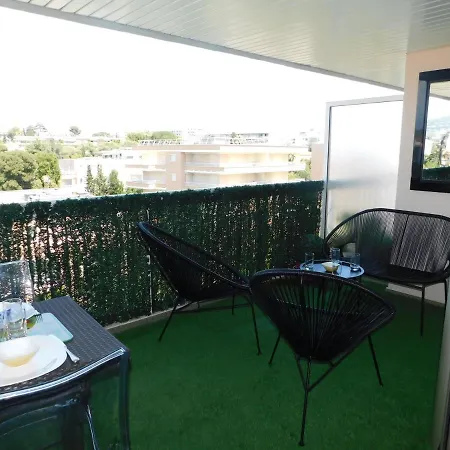 T2 Jardin Du Pont Du Lys Avec Piscine, Proche Plage Appartement *